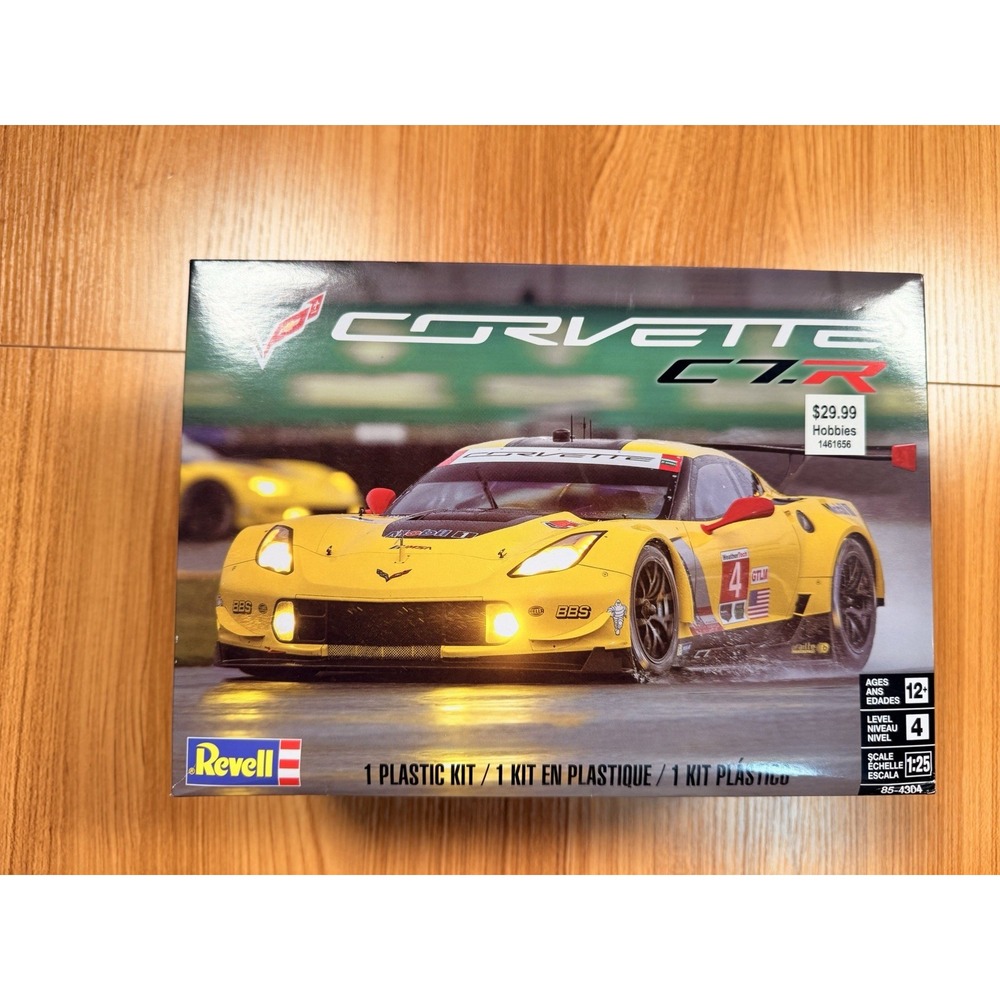 Revell 2015 Corvette C7.R 1/25 Model Kit 85-4304 Missed Parts Read !!!